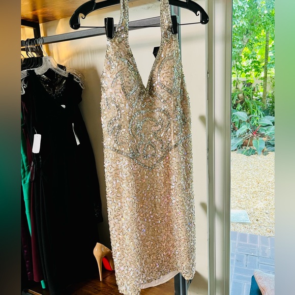 Caché Vintage Bsby Pink Sequined/Beaded embellished Halter Neck Dress Sz 4 - Picture 2 of 10